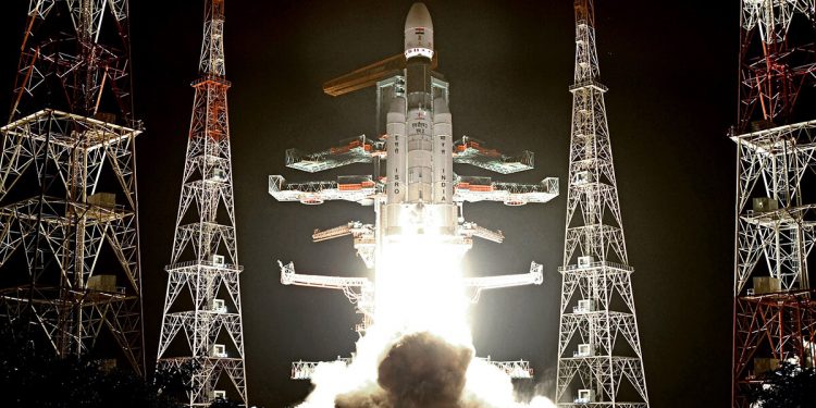 Lanzados al espacio desde la India 36 satélites OneWeb a bordo del cohete LVM3