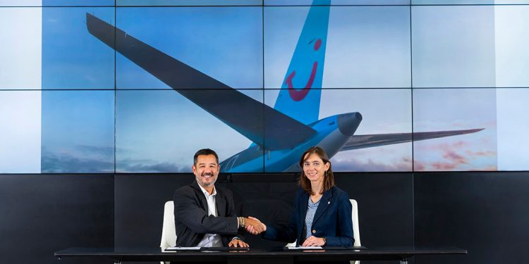 Nueva alianza de Cepsa para descarbonizar la aviación