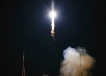 Un Soyuz-2.1b lanzó tres satélites Gonets-M y el primer módulo Sfera desde el cosmódromo de Vostochny