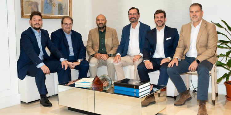 Umiles compra Aeromedia