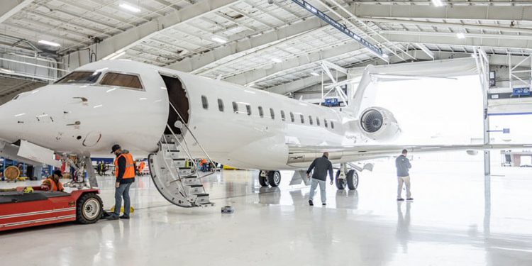 Bombardier Defense inicia en Wichita modificaciones de aviones para misiones especializadas