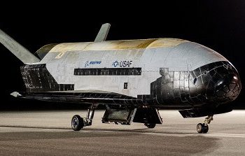 El avión espacial X-37B completó su sexta misión y estableció un nuevo récord de resistencia