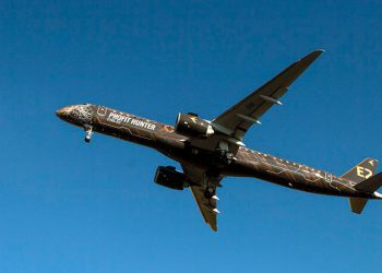 Embraer E195-E2 'TechLion' debuta en Airshow China 2022