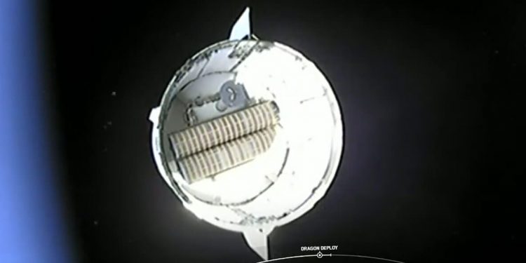 Nave espacial Dragon