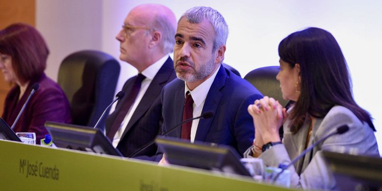 El acto de presentación estuvo protagonizado por su presidente y consejero delegado, Maurici Lucena, y por los dos directores generales: Javier Marín, consejero ejecutivo y director general de Aeropuertos, y María José Cuenda, directora general Comercial e Inmobiliaria.