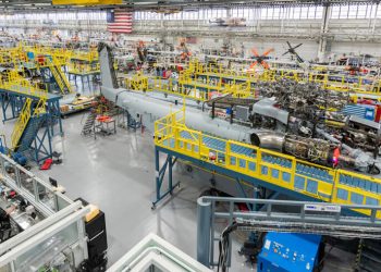 Construcción del helicóptero Sikorsky CH-53K