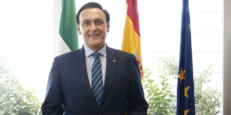 El consejero de Universidad, Investigación e Innovación de Andalucía, el consejero José Carlos Gómez Villamandos