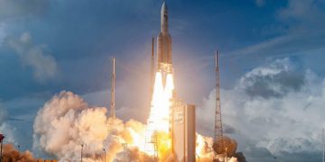 Un Ariane 5 lanzó al espacio los satélites MTG-I1, Galaxy 35 y Galaxy 36