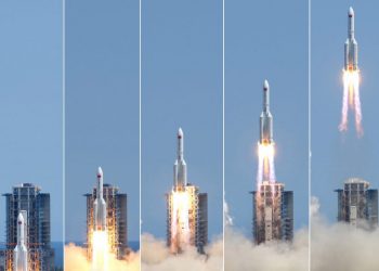 China lanzó tres nuevos satélites al espacio