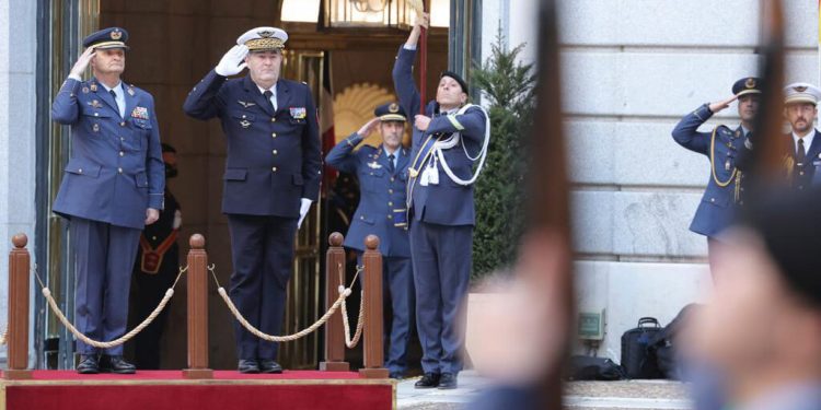 El JEMA francés visitó en Madrid a su homólogo español