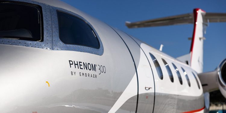El Phenom 300MED de Embraer recibe la certificación de la FAA y EASA