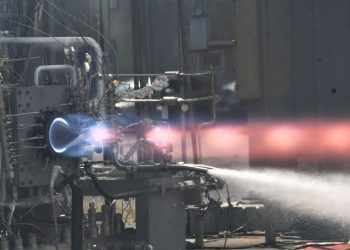 La Nasa probó el primer motor de cohete de detonación rotatoria a gran escala para misiones al espacio profundo