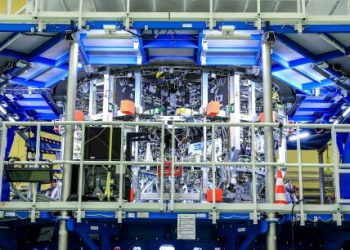 ESM-3 en fase de integración final en la sala blanca de Airbus en Bremen