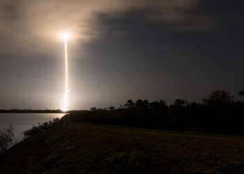 Falcon 9 puso en órbita 55 satélites Starlink