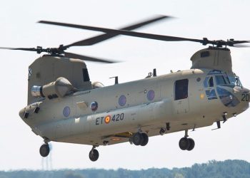 Indra potencia la seguridad y eficiencia de los helicópteros CH47F Chinook del Ejército de Tierra