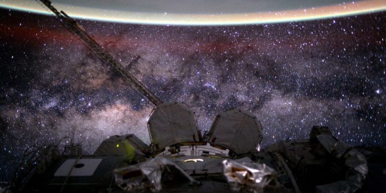 La misión AWE completó las pruebas de entorno espacial