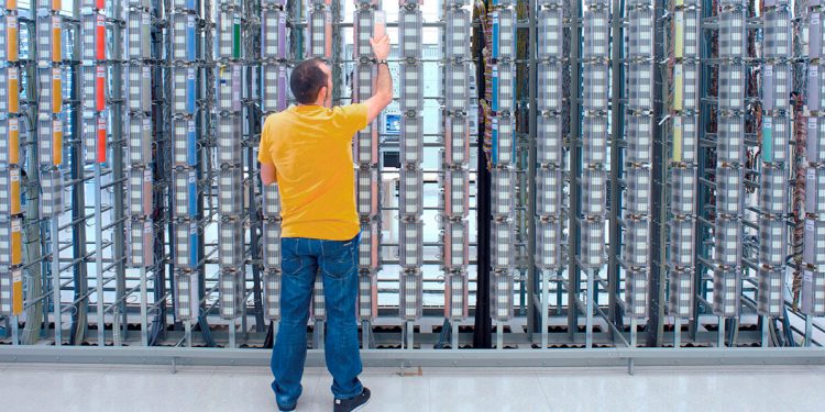 Red de datos de navegación aérea (REDAN) de ENAIRE