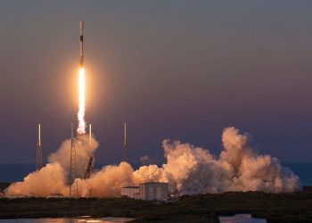 SpaceX lanzó 21 satélites Starlink
