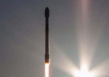 SpaceX lanzó otros 49 satélites Starlink al espacio 010223