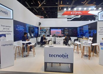 Stand de Tecnobit-Grupo Oesia en IDEX