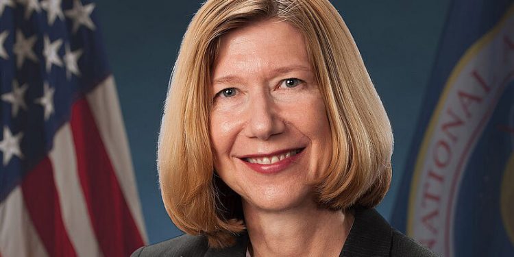 Kathryn Lueders, directora de Operaciones Espaciales, deja la Nasa