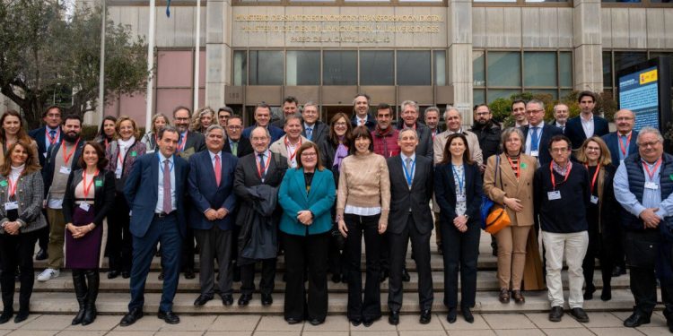 La ministra de Ciencia e Innovación, Diana Morant, ha presidido la tercera reunión de la Alianza por el PERTE Aeroespacial