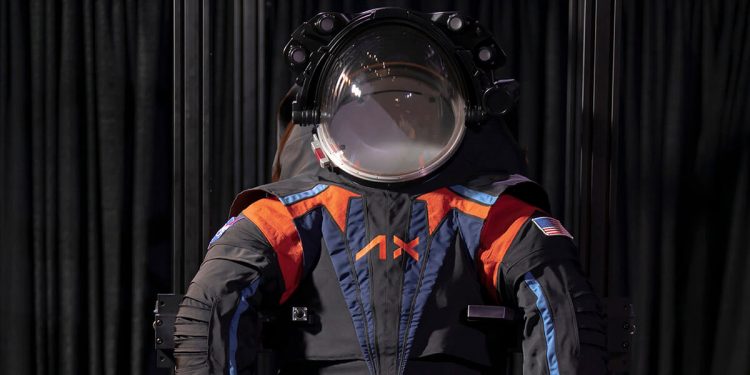 Nuevo traje espacial de Axiom Space