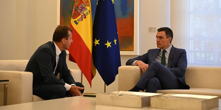 Reunión de Faury y Pedro Sánchez