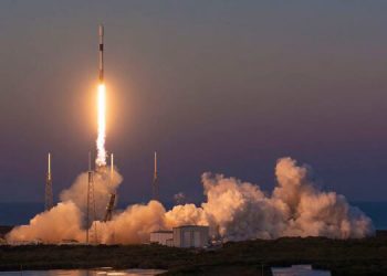 SpaceX lanzó al espacio otros 51 satélites de su constelación Starlink