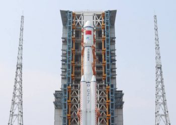 China lanza la nave de carga Tianzhou-6 hacia su estación espacial