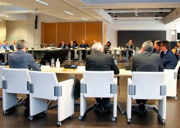 Defensa presenta a la industria aeronáutica las líneas maestras del programa NGWS/FCAS