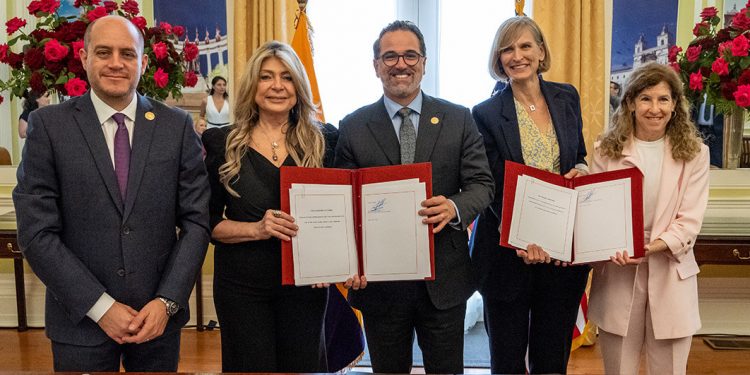 Ecuador firmó los Acuerdos Artemisa