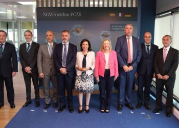 la ministra con la empresa FCAS