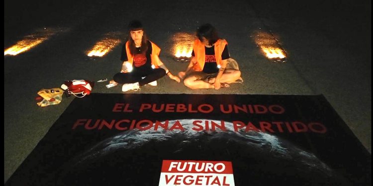 Activistas en Barajas
