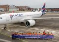 LATAM recibe el primer avión A320 que utiliza SAF