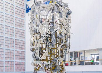 El equipo del Telescopio Espacial Nancy Grace Roman de la Nasa prueba su cableado eléctrico