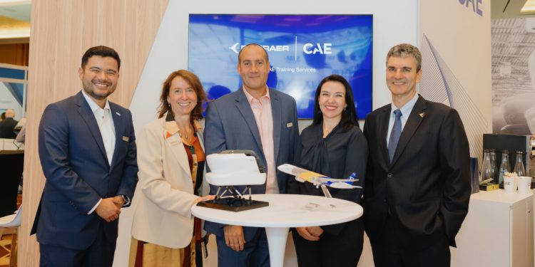 Embraer y CAE amplían su unión para extender la red global de formación del E-Jet E2