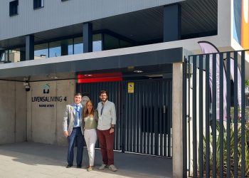 Juan Antonio Rodríguez, director comercial de European Flyers; Fabiola Lopes, supervisora de la residencia Livensa Living Getafe y Fernando Morales, director de Livensa Living Getafe.