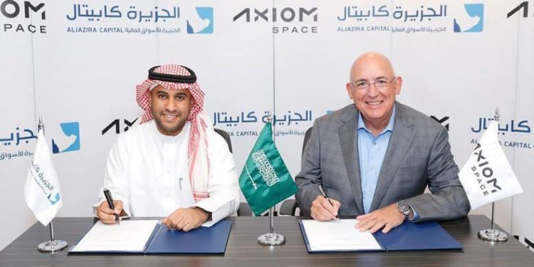Naif AlMesned, CEO de Aljazira Capital, y Michael Suffredini, CEO de Axiom Space