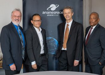 Arianespace firma un acuerdo con Intelsat para el lanzamiento del is-45