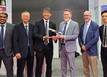 Embraer firma un MoU para una mayor cooperación con SIA Engineering como Centro de Servicio Autorizado