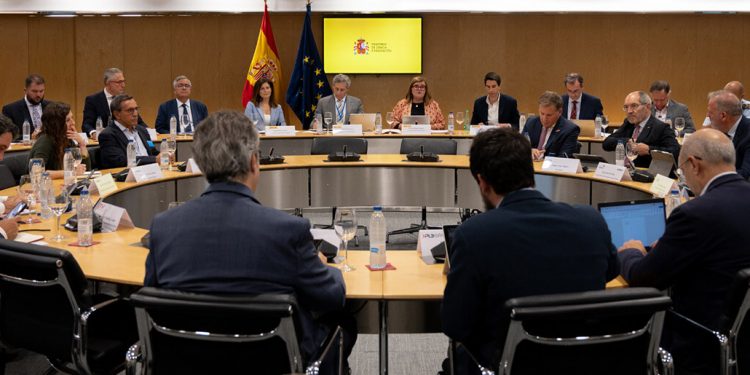 España firma con la ESA un acuerdo para desarrollar la Constelación Atlántica de satélites