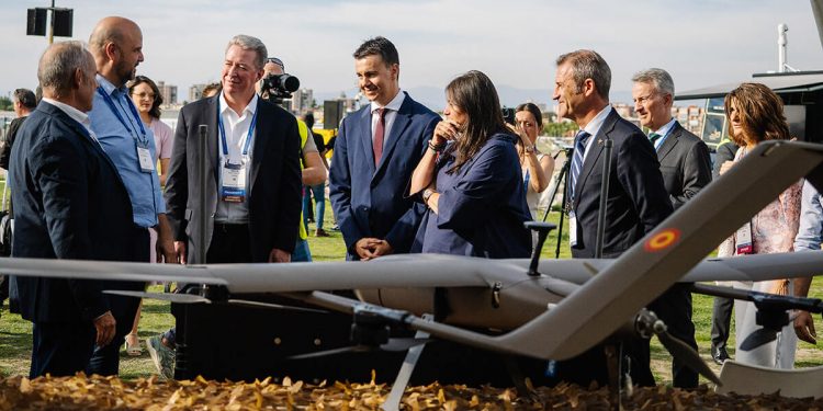 Héctor Gómez, ministro de Industria, Comercio y Turismo en funciones, durante su visita