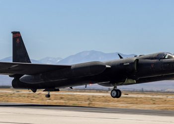 Lockheed Martin realiza el primer vuelo del U-2 con un paquete de aviónica actualizado