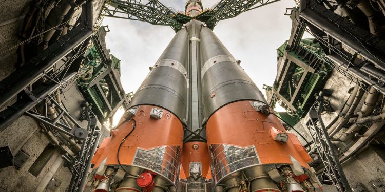Tres astronautas viajan a la ISS a bordo de la nave rusa Soyuz MS-24