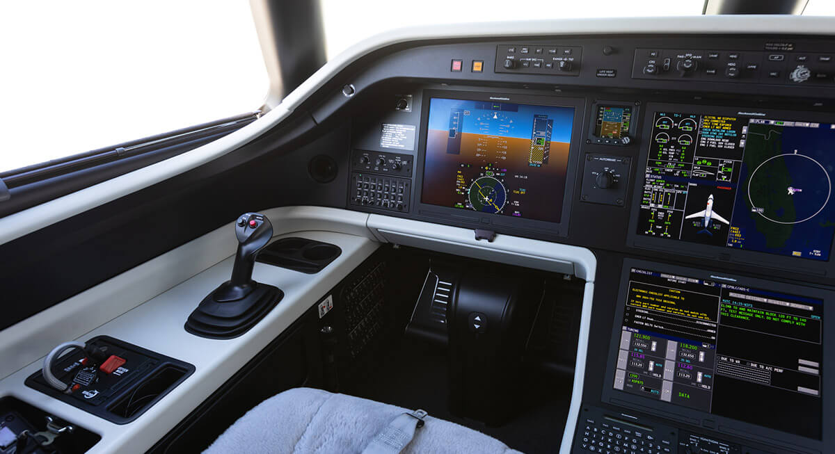 Embraer y FlightSafety anuncian el nuevo simulador de vuelo
