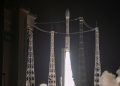 Arianespace lanzó su vuelo VV23 de Vega con dos satélites y 10 cubesats a bordo