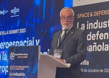 El presidente del Consejo de Administración de Hisdesat, Almirante Santiago Bolíbar,