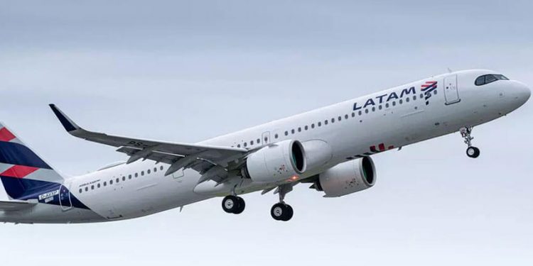 LATAM Airlines recibe su primer A321neo y encarga 13 más