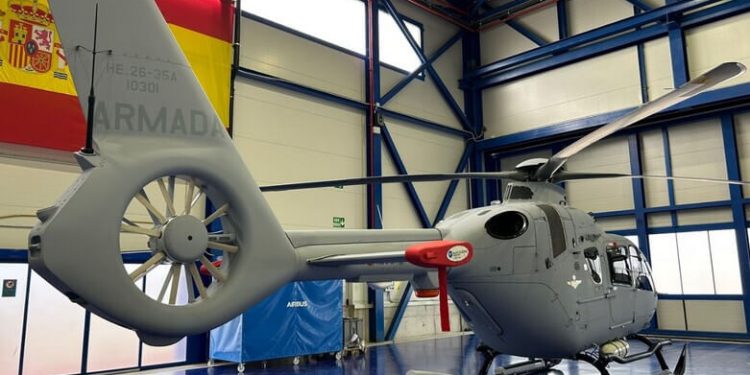 La Armada española recibió su primer helicóptero Airbus H135 P3H “NIVAL”